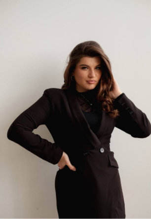 Эльвина Галиякбарова